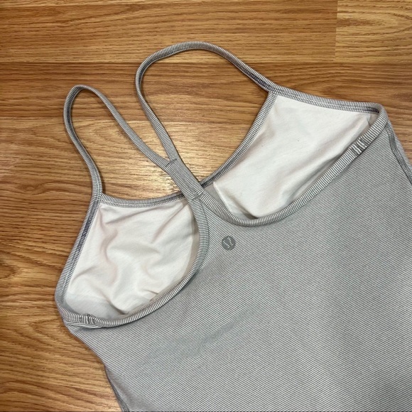 LULULEMON GREY WHITE STRIPE TANK TOP WOMEN SIZE 6 - Picture 5 of 8